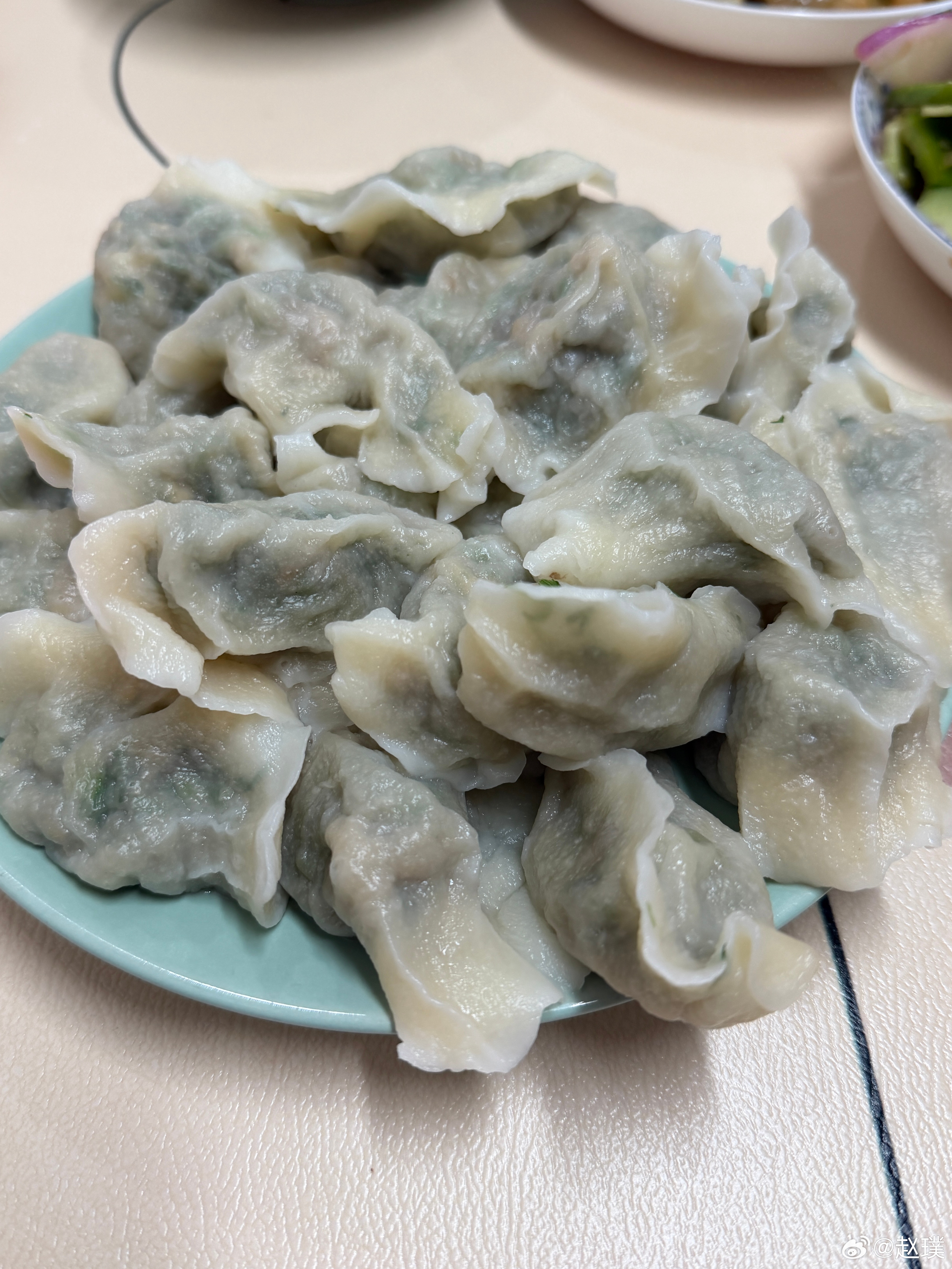 我爸说夏至吃饺子，端午吃汤圆。我信了。端午夏至