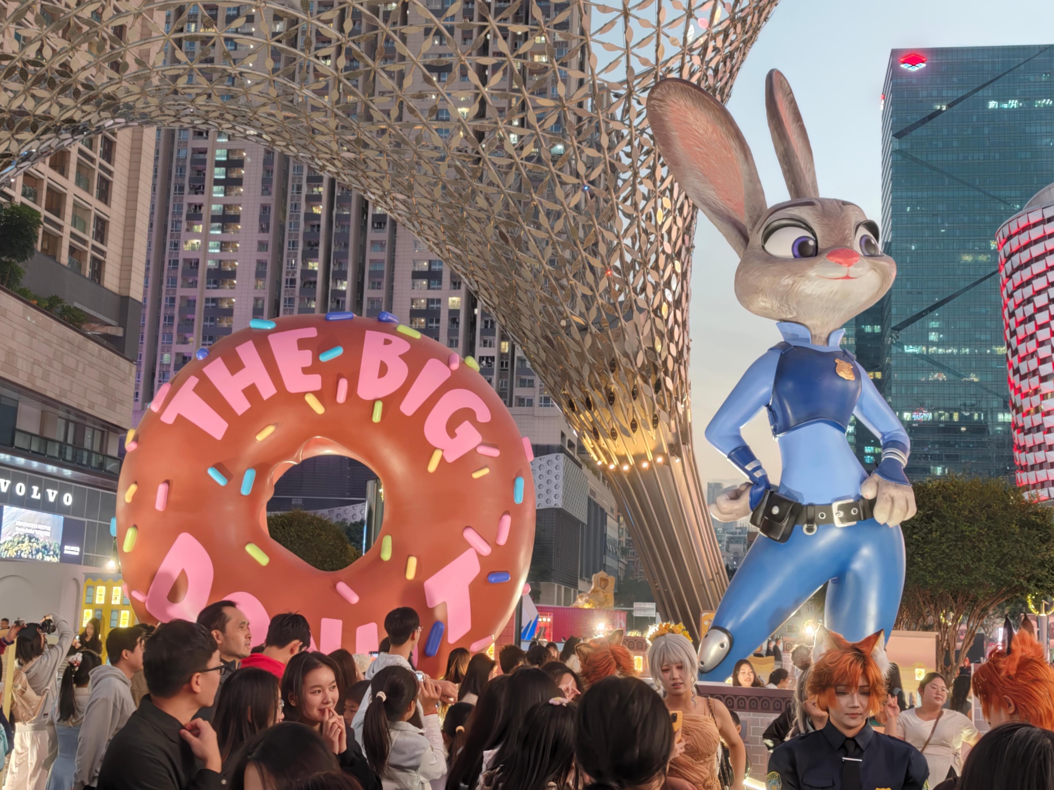 疯狂动物城2彩蛋来了好多狐狸兔子深圳版迪士尼来了 深圳·深圳One Avenue