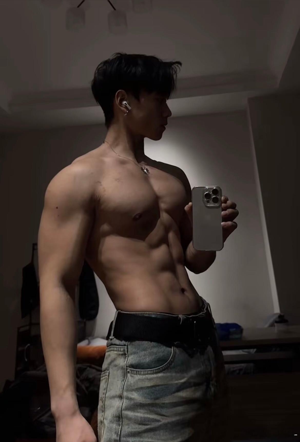 吃饭啦健身张宏涛