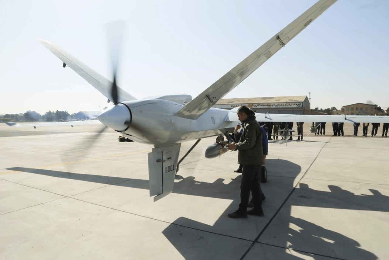 以色列摩萨德情报局局长大卫-巴尼亚称，伊朗除向俄罗斯出售无人机外，还打算提供短程