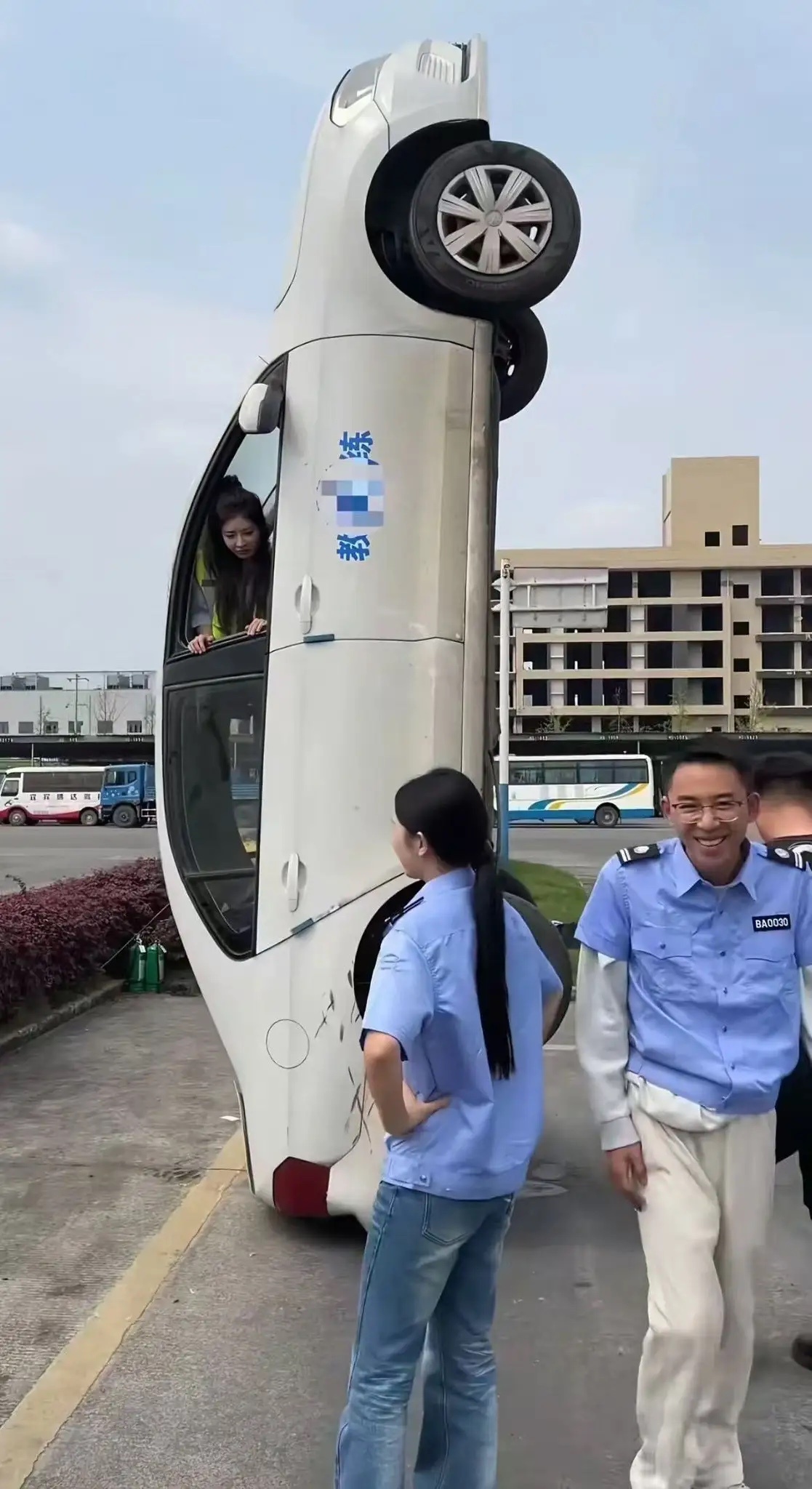 咋开滴[允悲]学开车安全驾驶 ​​​