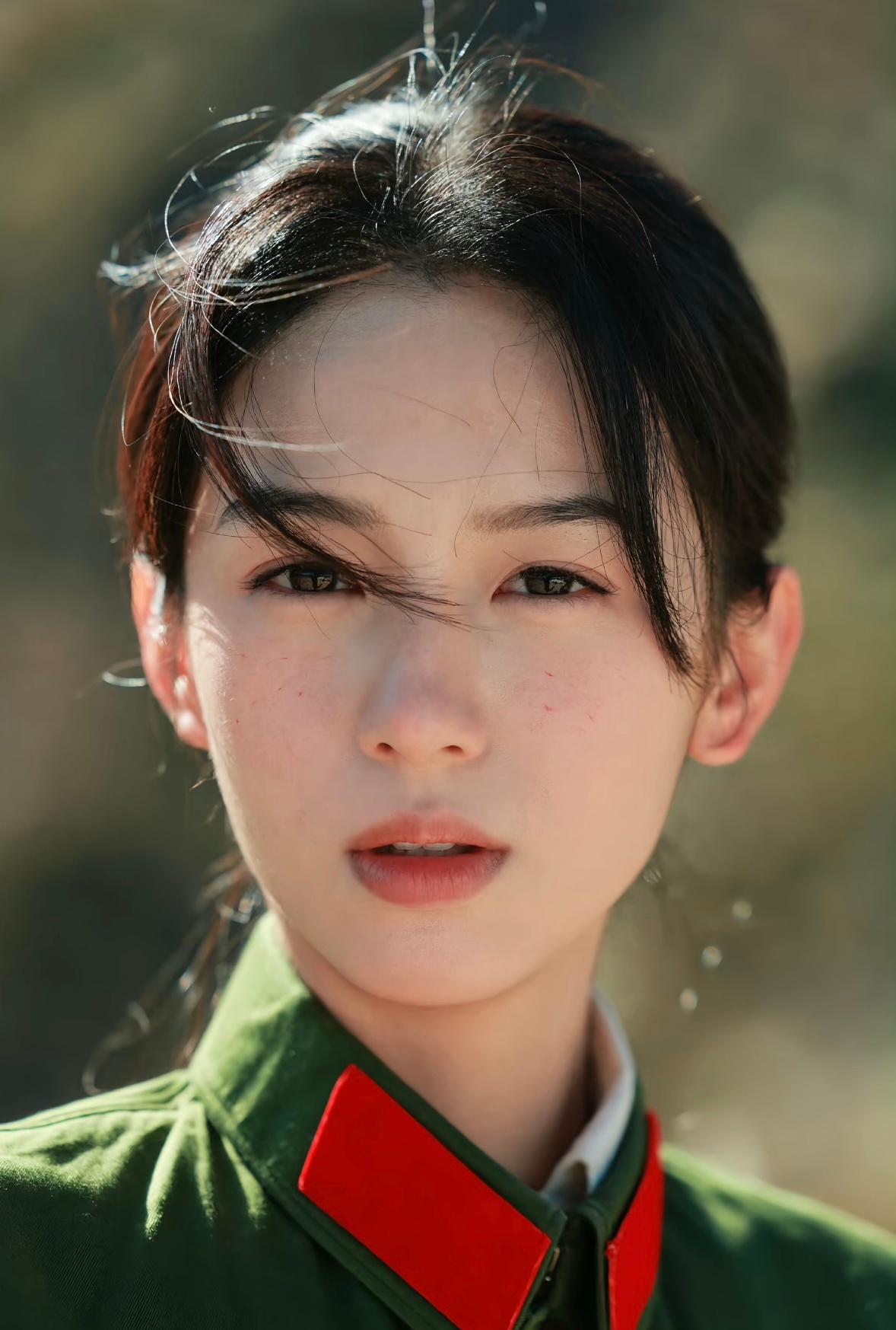 我滴妈这张周也 正的光芒万丈….. ​​​