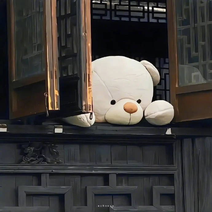 “人为什么会流泪 大概是因为眼睛    想替嘴巴表达  说不出的情绪~” 