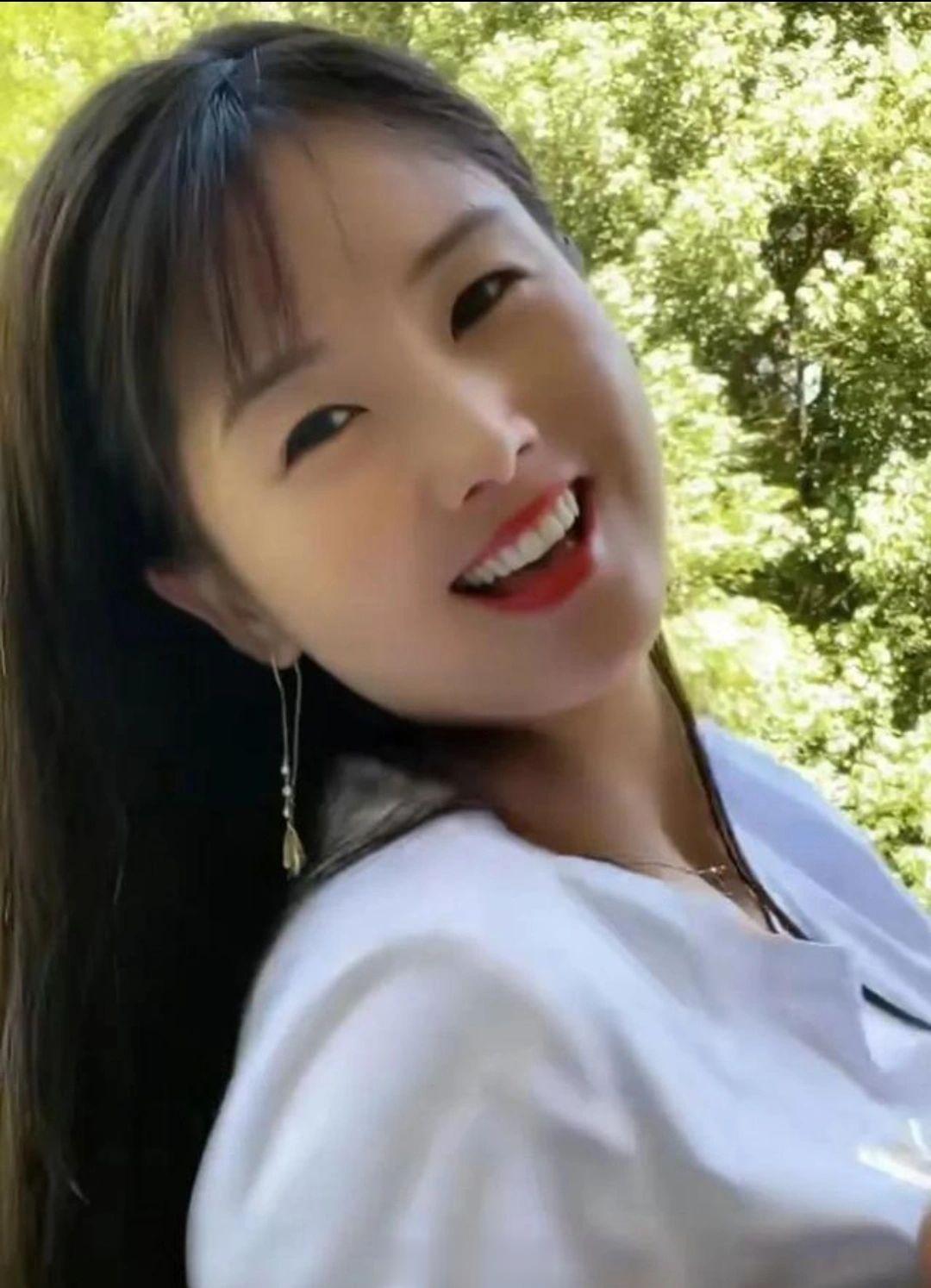 一笑倾城账号下的评论区，大爷们入戏很深…[允悲]#秀才 一笑倾城##一笑倾城# 