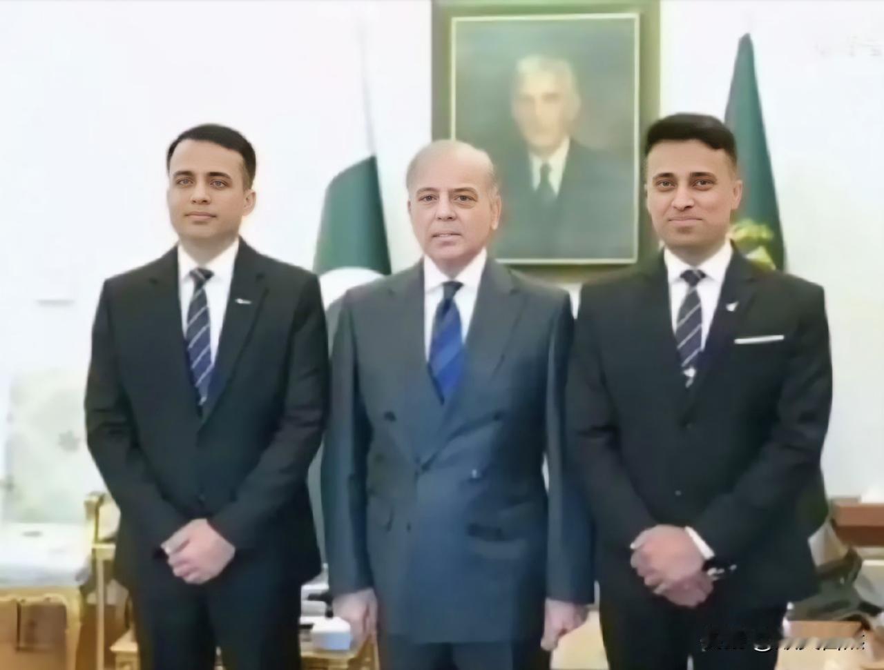 上周日，伊朗官员公开质疑巴基斯坦的调解资格。他质疑巴基斯坦在美伊谈判中明显偏向美