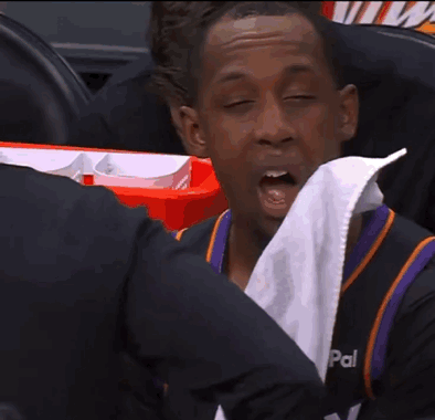 太阳队解说员在裁判漏判后怒怼了SGA 😭

“如果每次亚历山大持球时我们都要进