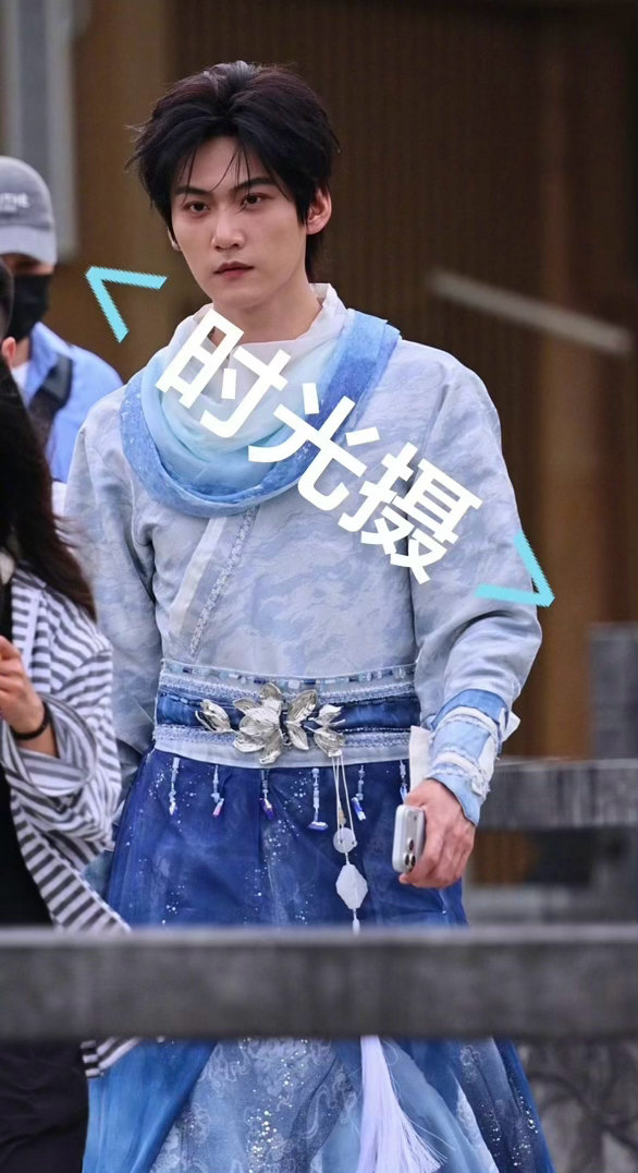 刘宇宁、周柯宇、丁程鑫、张凌赫、金靖、杨超越《开始推理吧4》 录制路透 