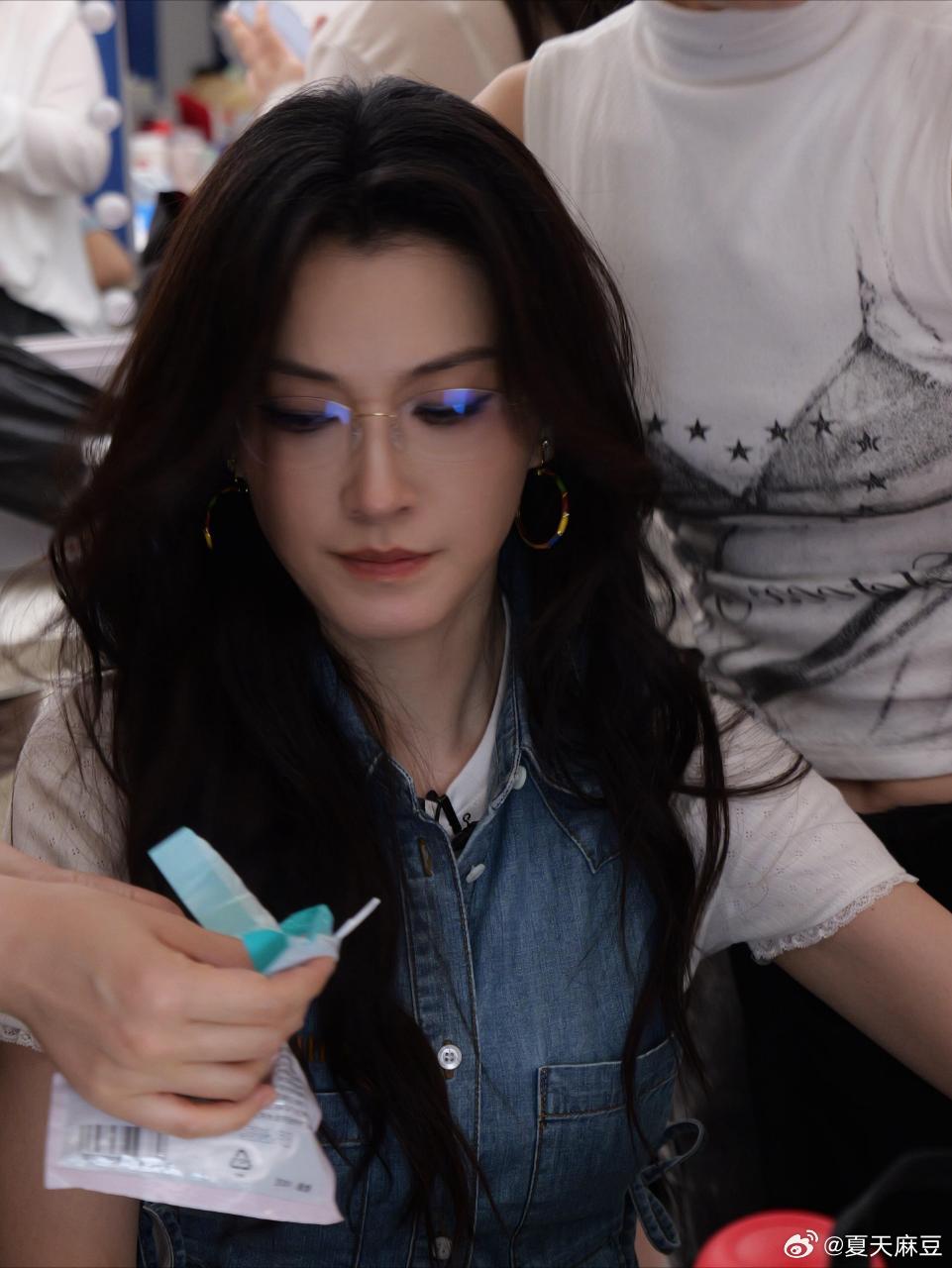 大波浪和我们徐洁儿锁死好吗 