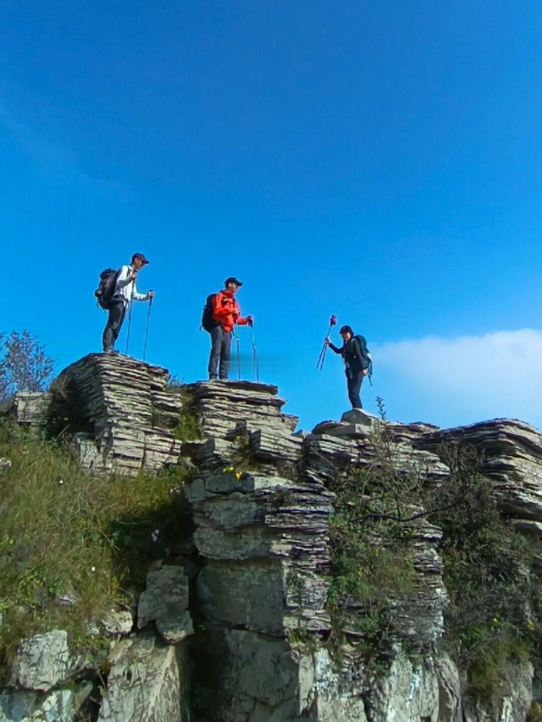 我发现，广东靓女靓仔特别喜欢跟团旅游徒步