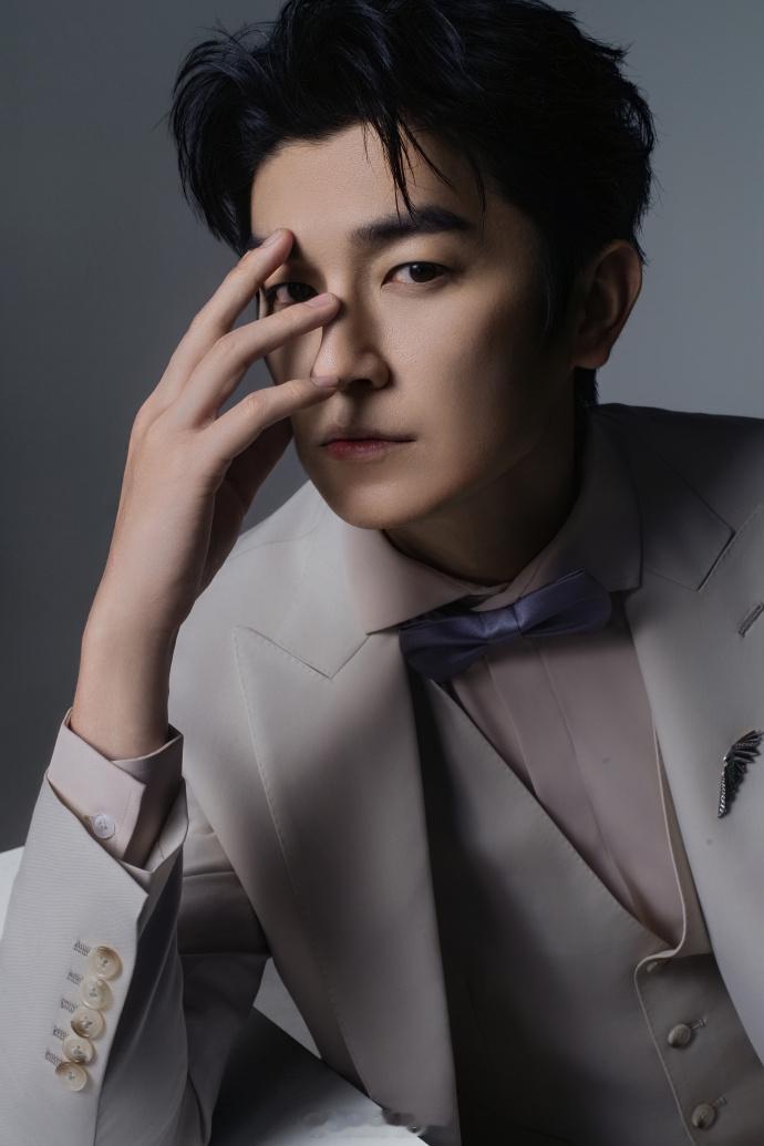 派酱安利 [努力]杨旭文三刀流拍了10天中郎将驾到，通通闪开！卢凌风打戏是噂嘟帅