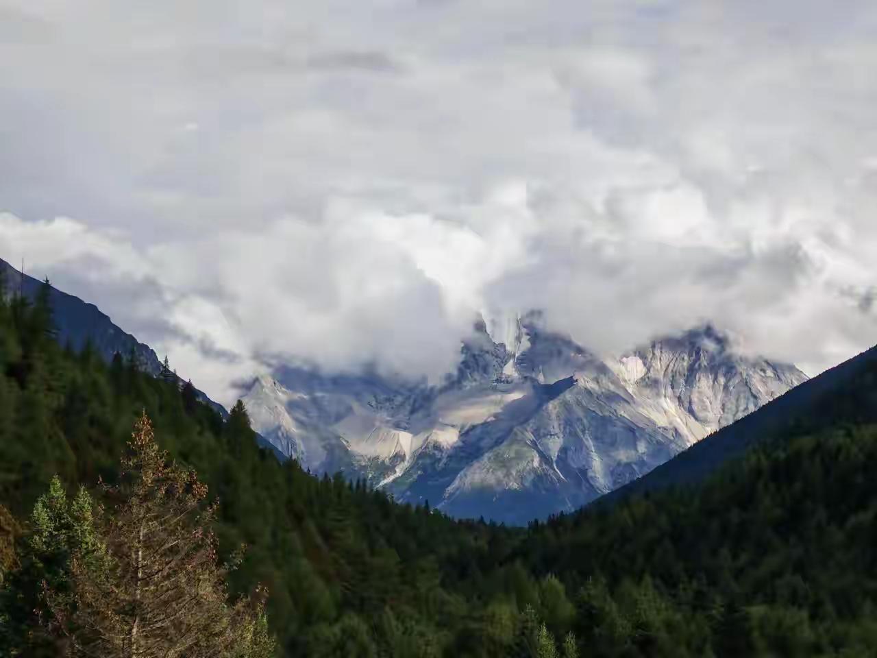 四川人和重庆人该怎么分辨？这三个方法能准确分辨四川人和重庆人
一、问、直接问他是