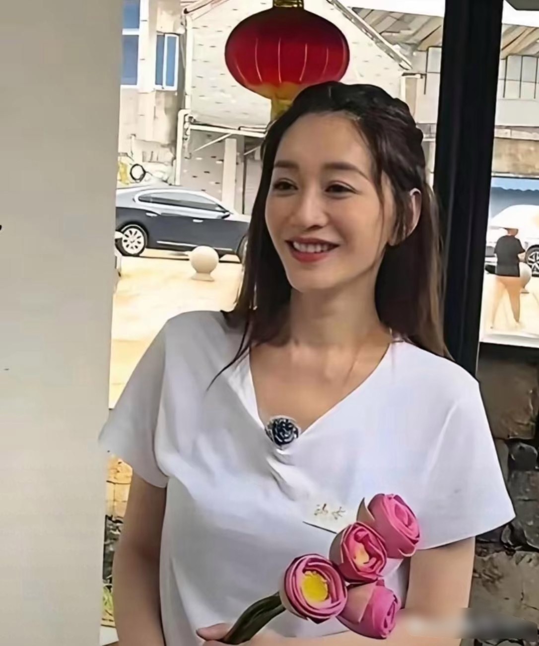 这才是李小冉真实的样子。 