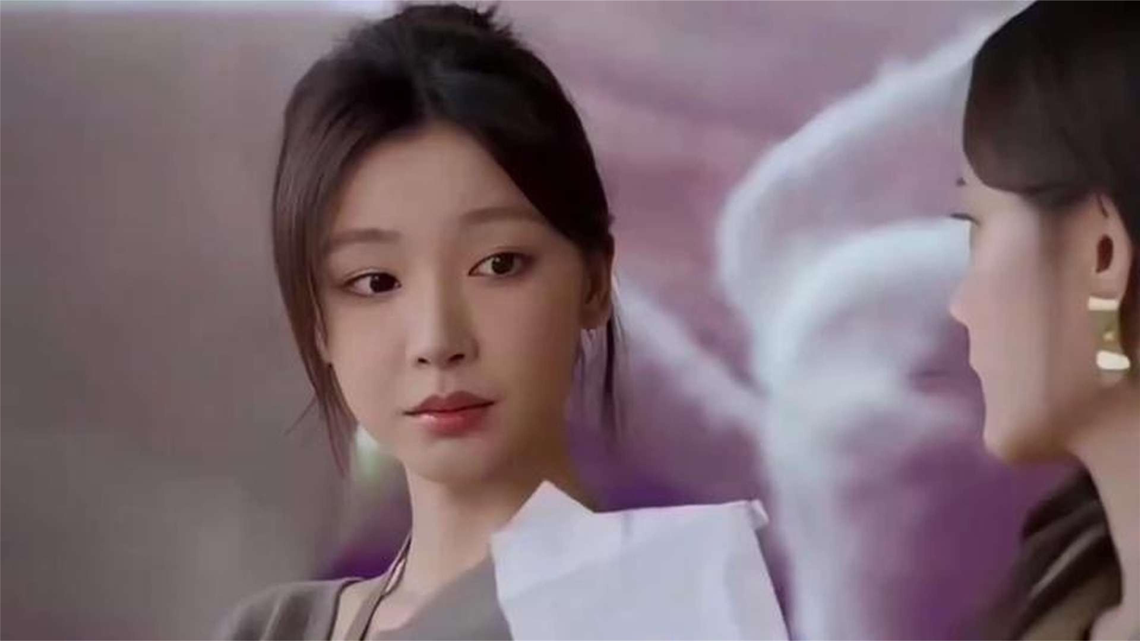 李一桐《美人余》今日开播，时隔两年回归现代剧#娱乐最前沿##