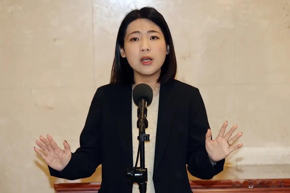 近日菲律宾和日本两国试图通过非法手段在台海周边水域划分界线，面对这种强取豪夺的野