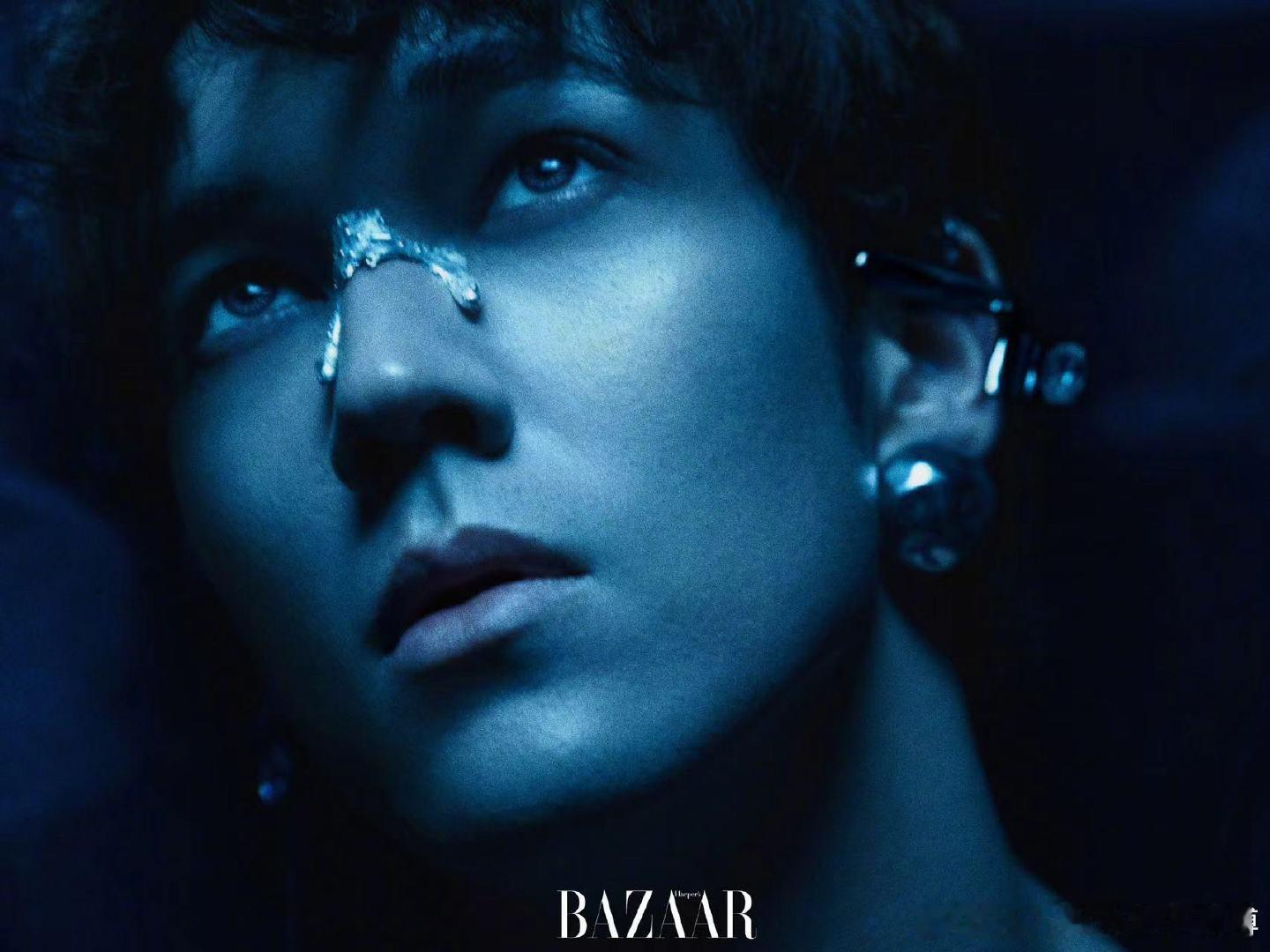 #陈牧驰芭莎电影大片#陈牧驰这也太有镜头感了吧，这样的时尚就是与生俱来的，随便一