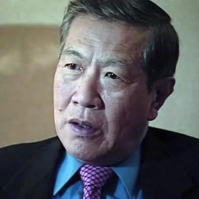 王铎：李昌钰终于没有顶住被指控“违造证据”的压力，于昨天(3月27日)，撒手人寰