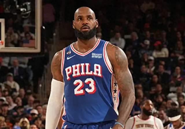 美媒晒四大联盟生涯赛季纪录：詹姆斯24季领跑NBA