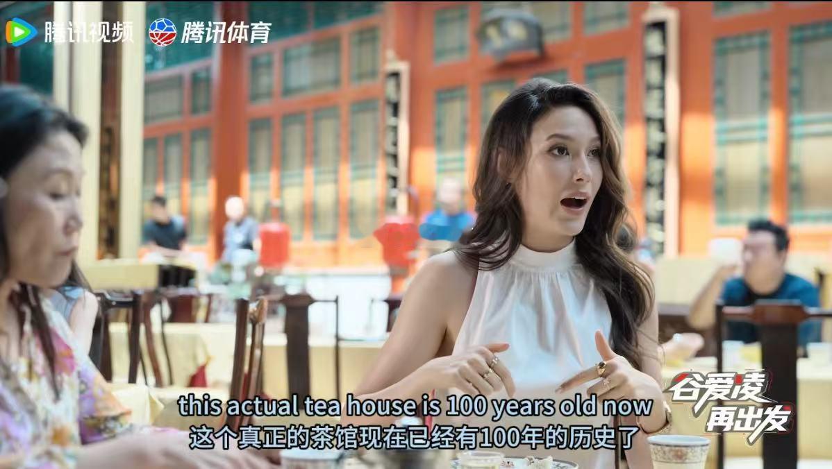 谷爱凌时刻想着传播中国文化 为热爱出发，为友谊充电！谷爱凌回国后第一件事，就是带