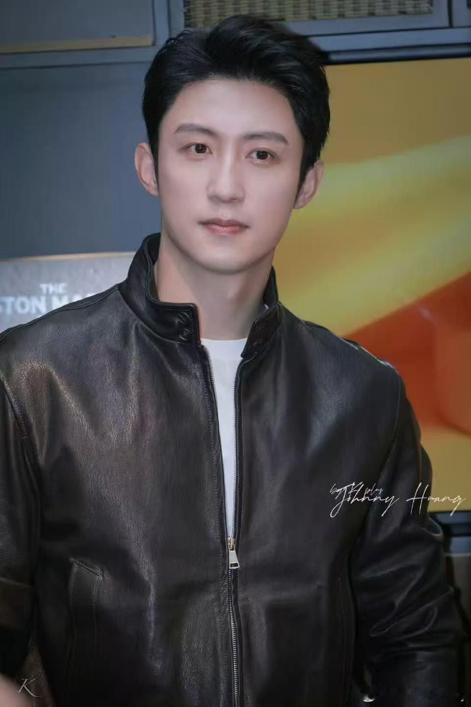 黄景瑜破次元同框黄景瑜和林臻东同框名场面来袭～荧幕里的天才赛车手，遇上现实中的中