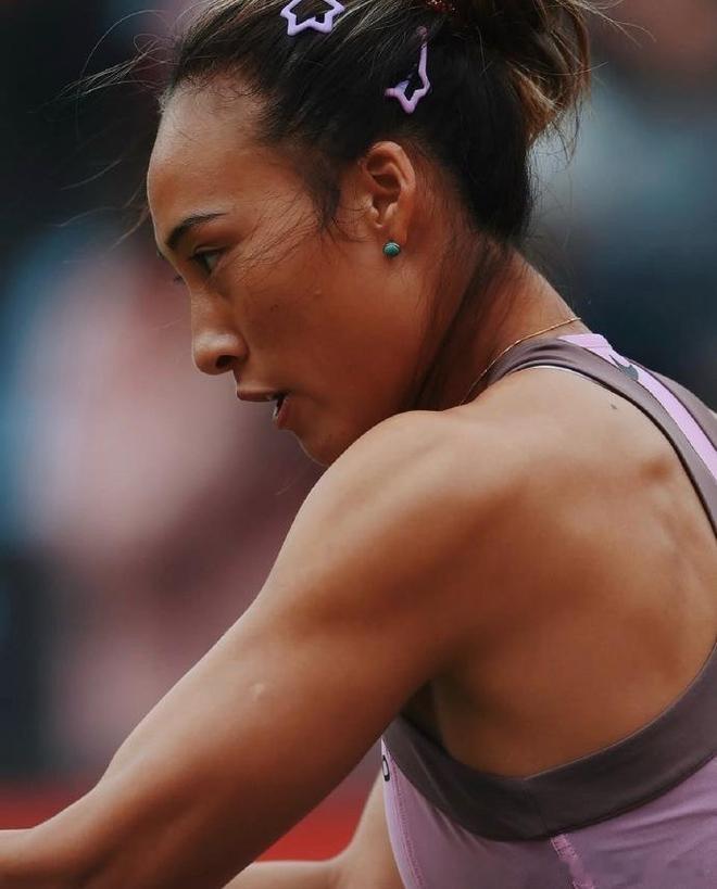 郑钦文无缘雅典赛4强🔵WTA250雅典女单1/4决赛❌🇨🇳郑钦文4-6/4