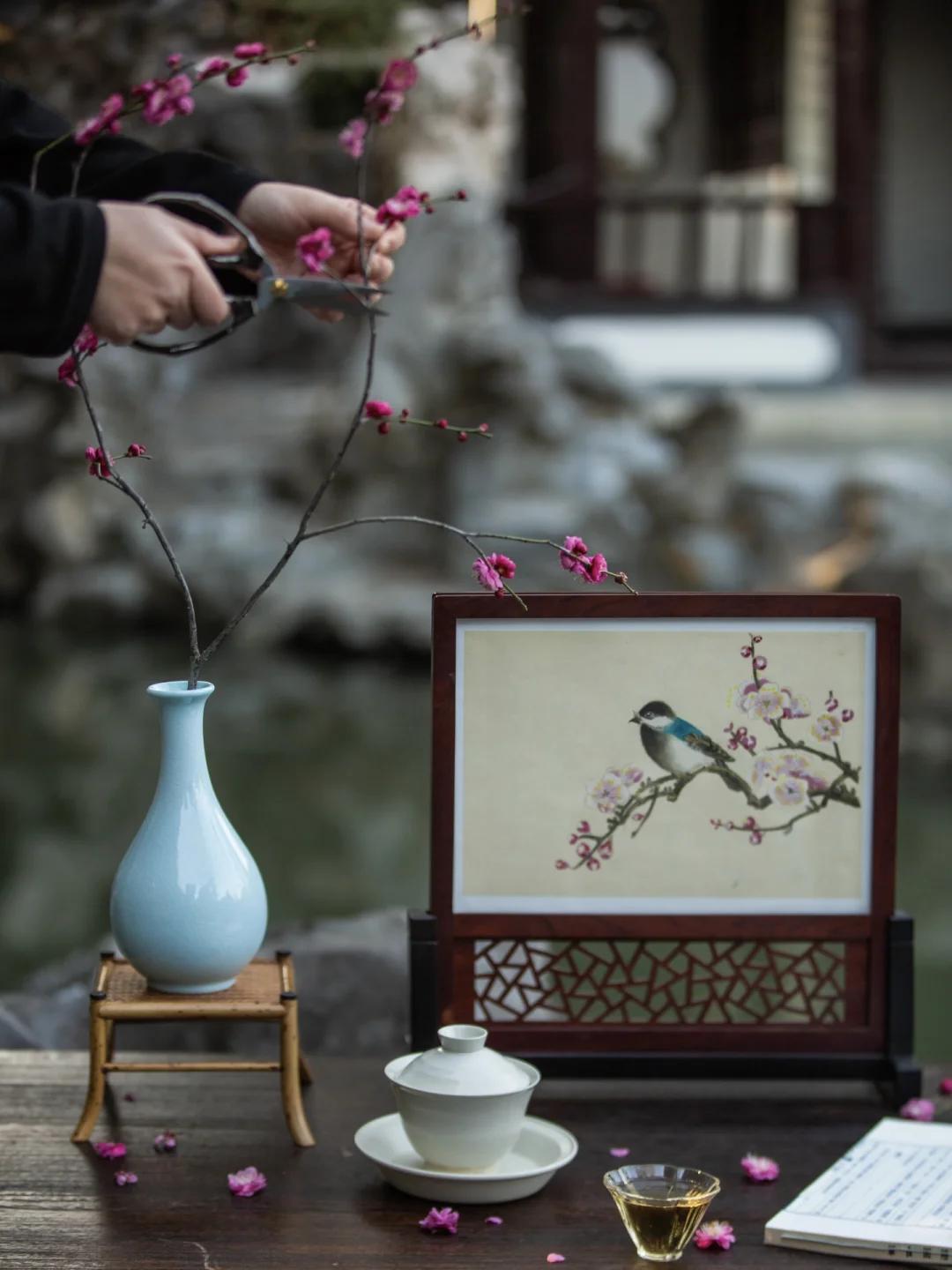 心理学家阿德勒说：“善良没有牙齿，就是软弱。大方没有底线，就是便宜货。你弱，规则
