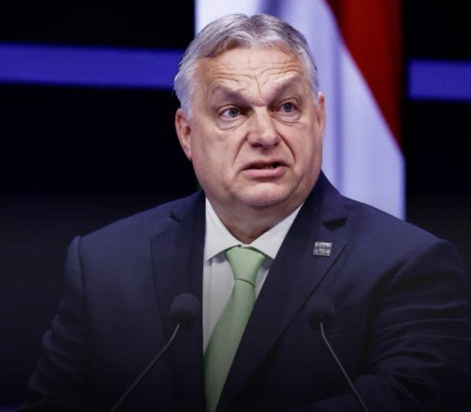 欧尔班回怼德国总理：别总想着普京，去拯救自己的国家吧

匈牙利总理欧尔班回怼波兰