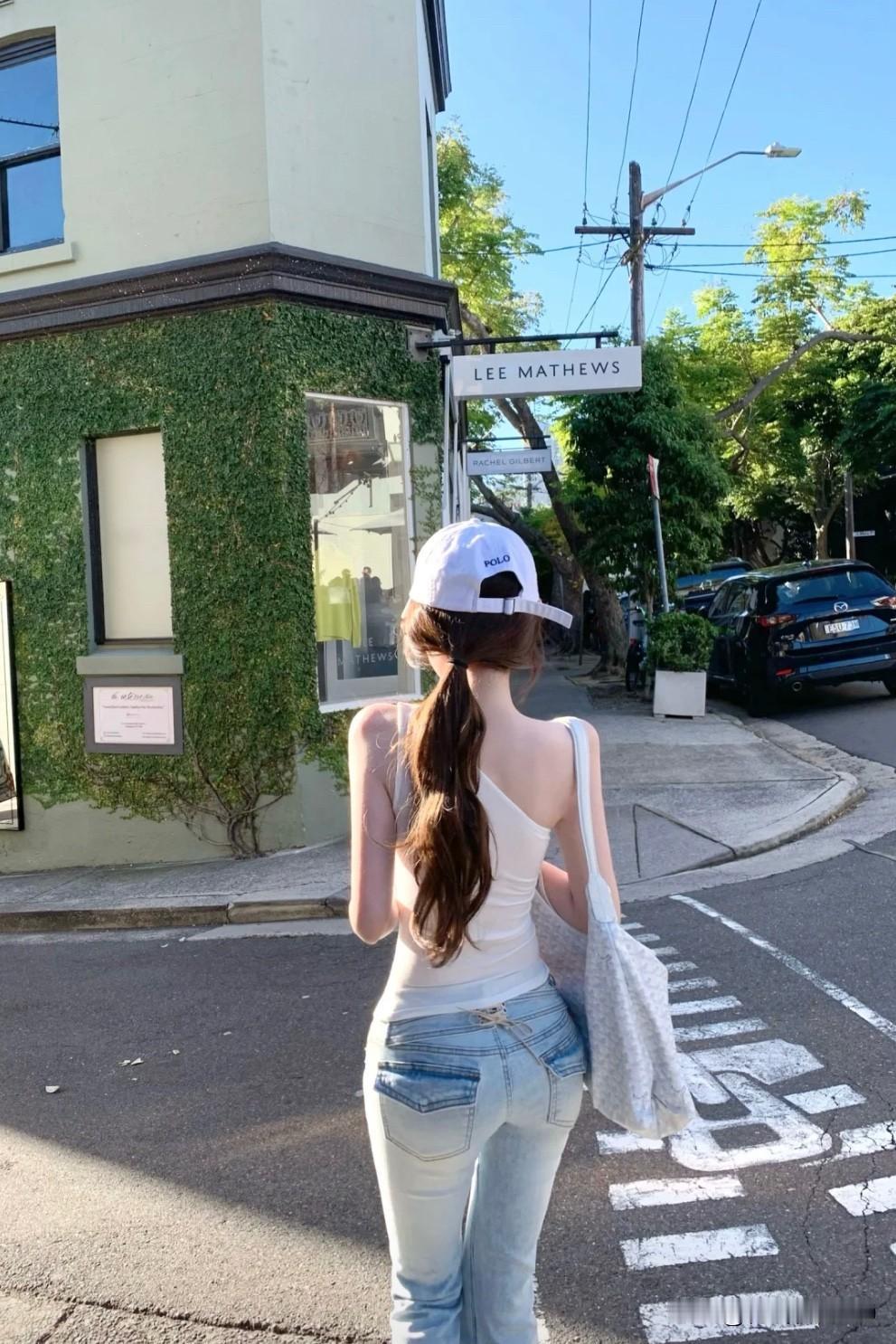 女孩子怎么穿搭既时尚又好看?