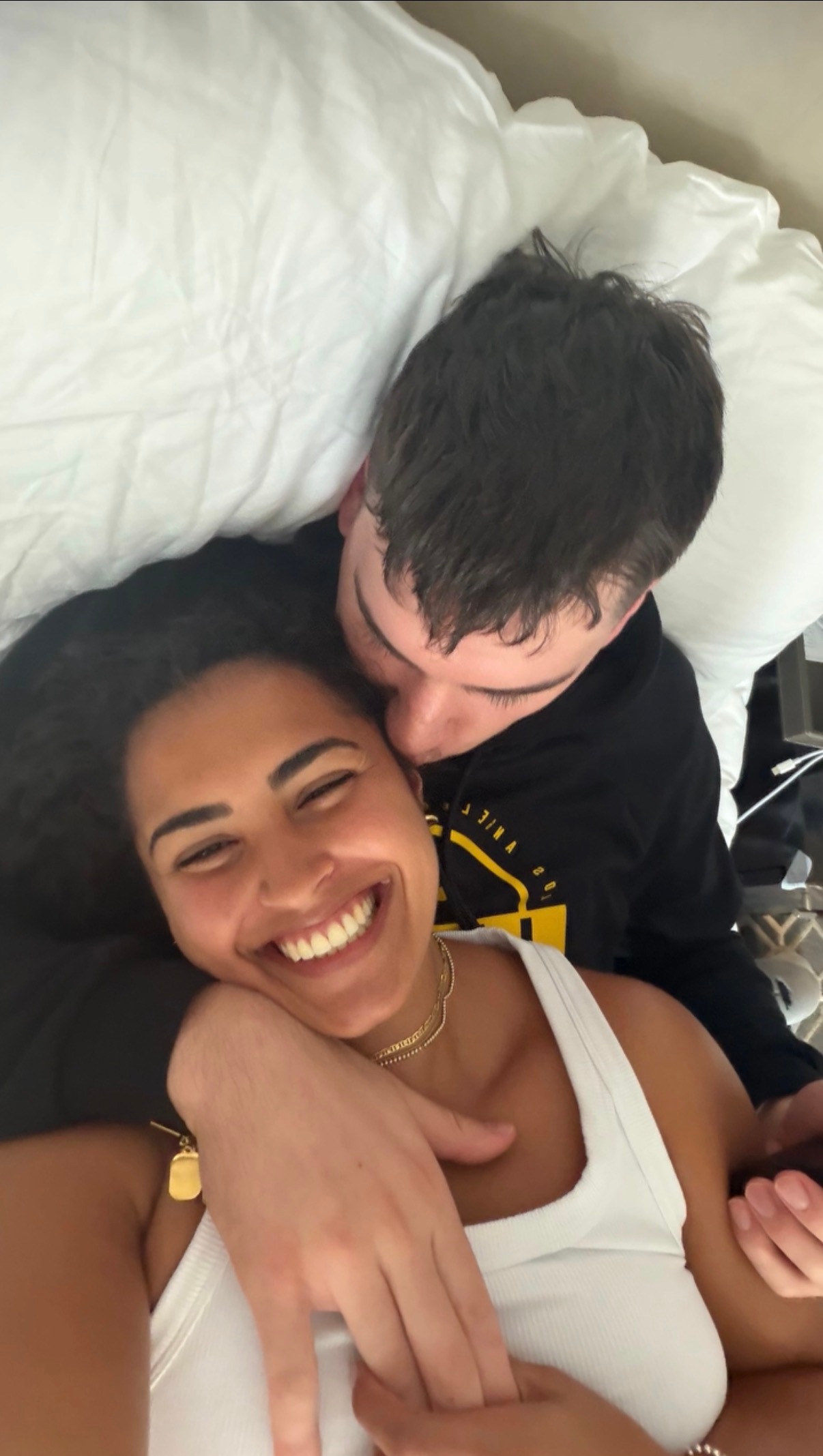 拉拉悠着点，明天还得全力以赴啊拉拉维亚湖人vs火箭