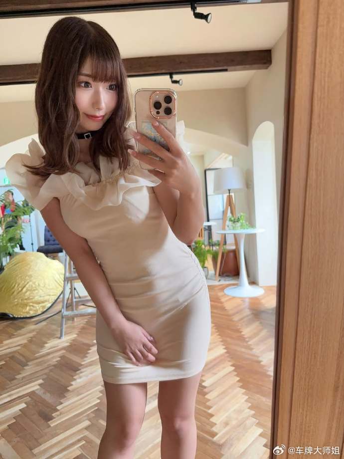 逢泽美优，清纯系女神！ 