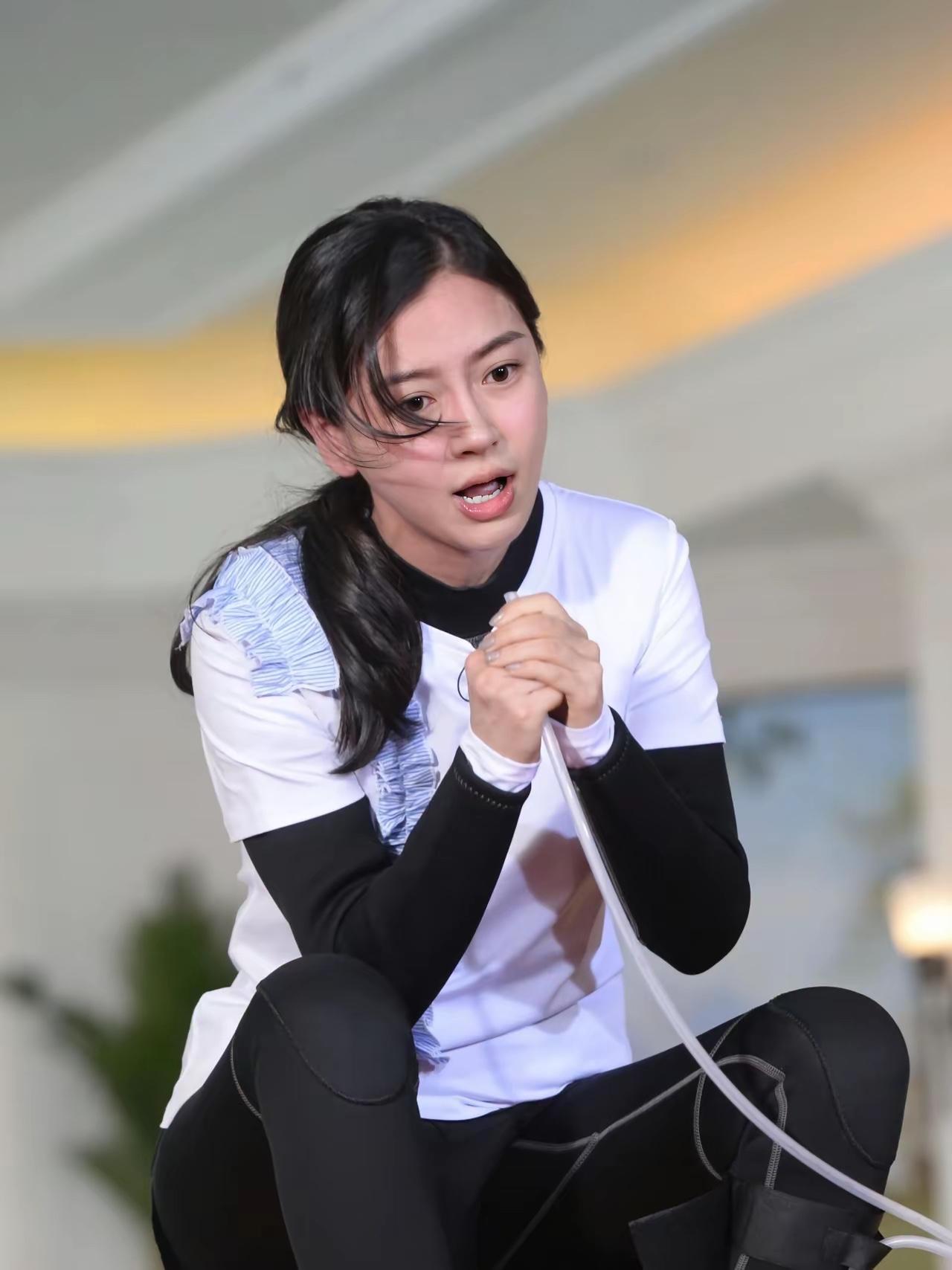 杨颖年轻时候的颜值非常在线，是娱乐圈不可多得的明星