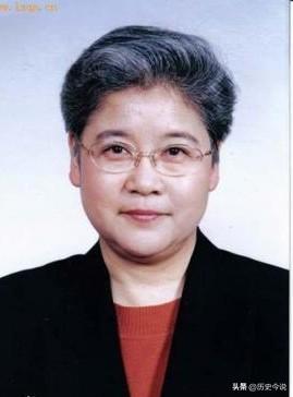 干校磨砺守初心：唐闻生的外交翻译人生
 
阅读此文前，诚邀您点击一下“关注”按钮