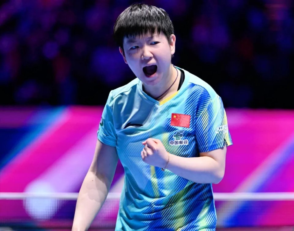  心无旁骛，只为赛场绽放。每一滴汗水，都是登顶的底气。目光坚定，奔赴下一场硬仗。