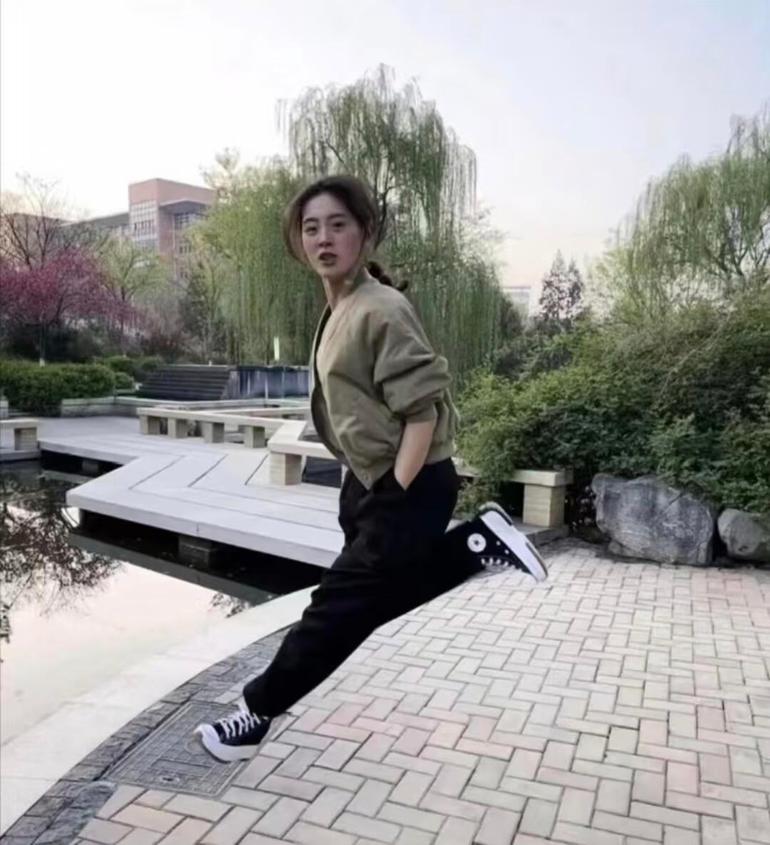 男友拍照能有多离谱 ​​​