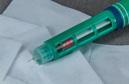 “笑不活了！” 身边有人血糖偏高遵医嘱打胰岛素，坚持两个月后才发现胰岛素笔保护盖
