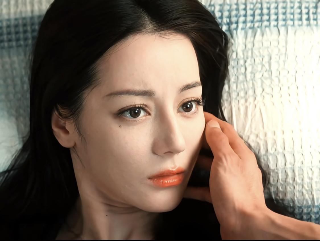 聂九罗醒来之后失忆了，变得比以前温柔了，不过更拽了，还不认识炎拓了。限定炎拓每次