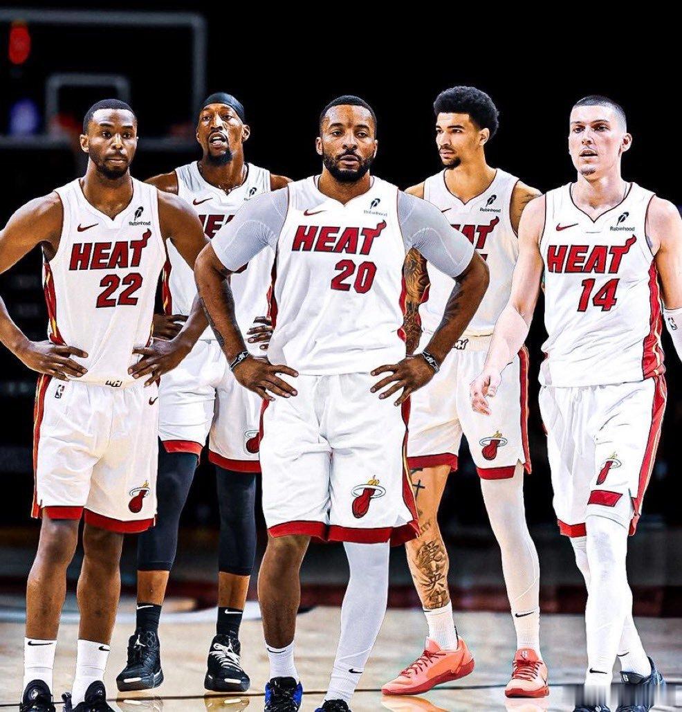 随着赛季的进行，各队会开始更好地针对热火的新进攻体系制定战术。这套进攻体系绝对是