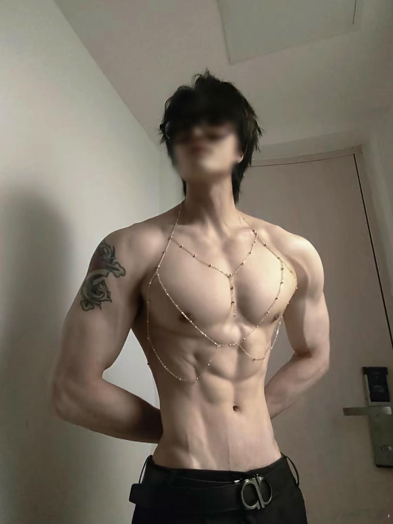 胸链 