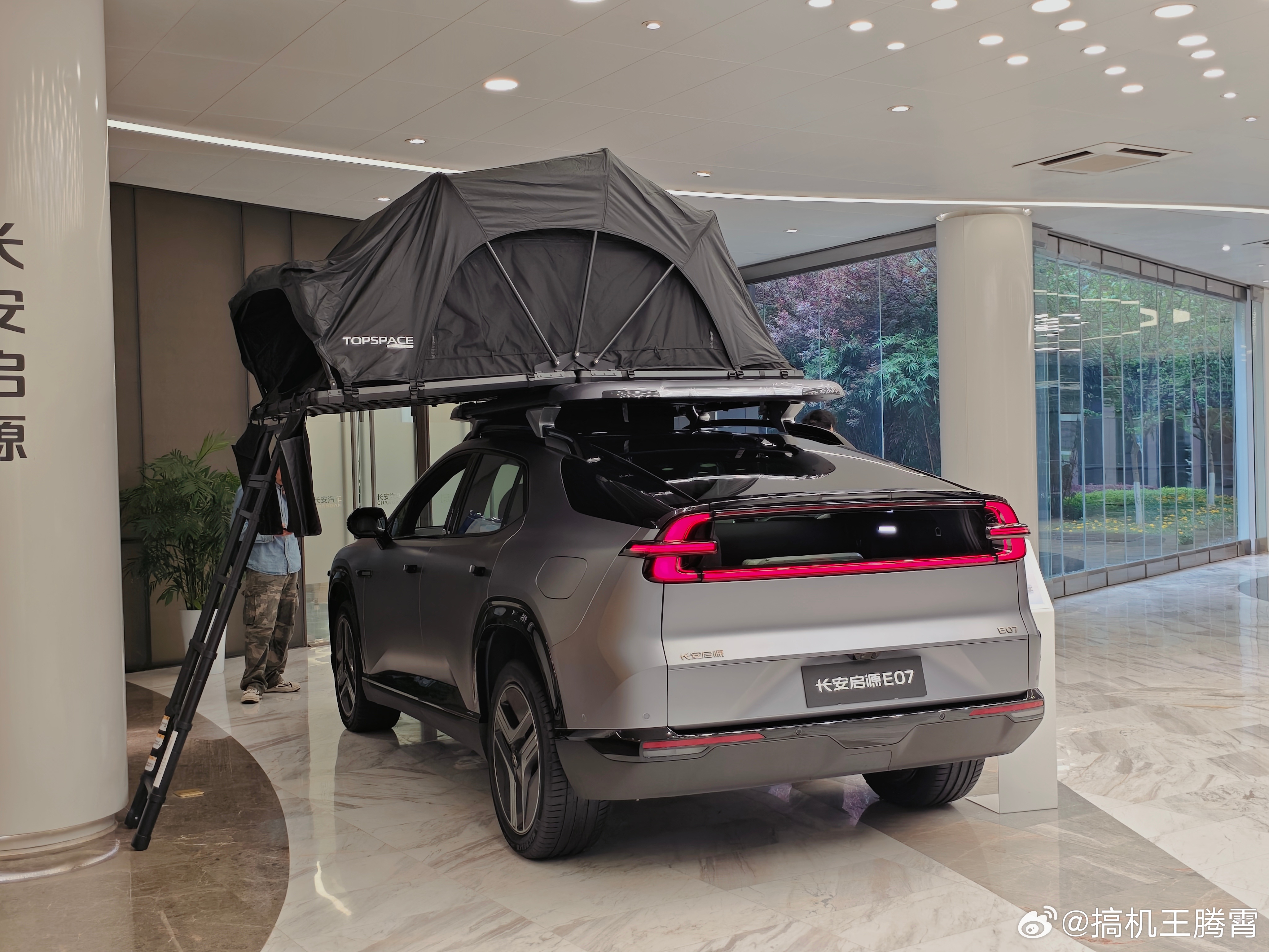 沉浸式体验顶尖电驱参观完研发中心，现场还顺道试驾体验下深蓝各款车型，深蓝S05、