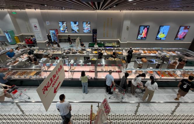 建议全国推广！湖北武汉，一家大酒店的饭店里，每天人山人海，日客流量轻松破千，但进