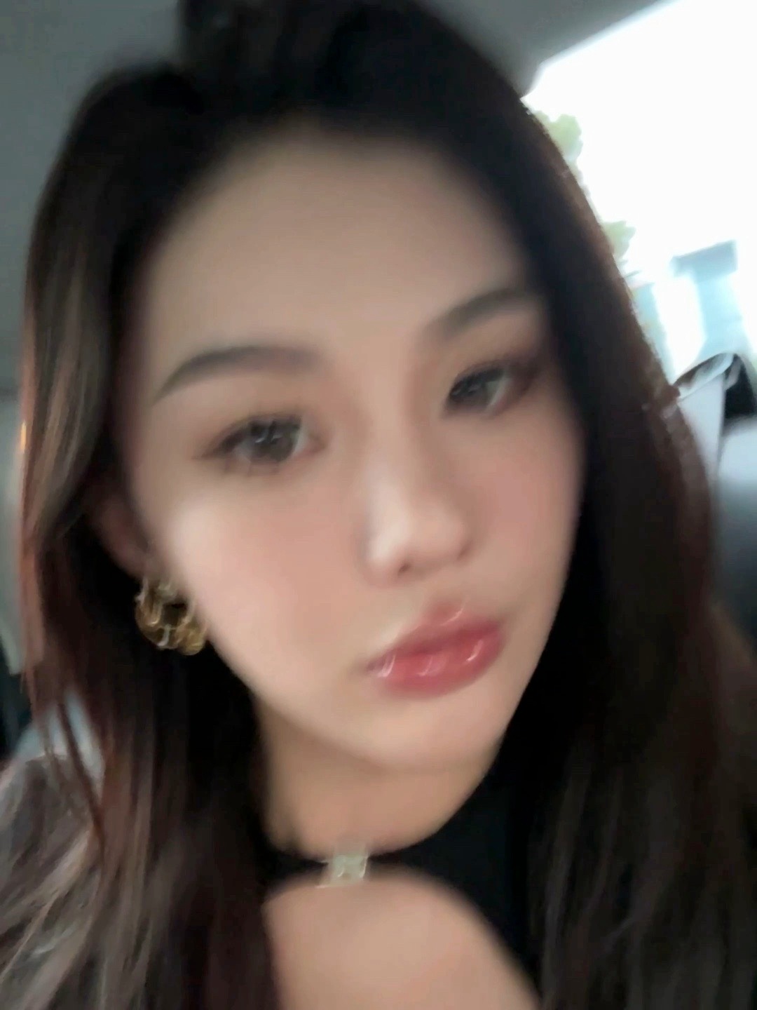一波大脸来袭 ​​​