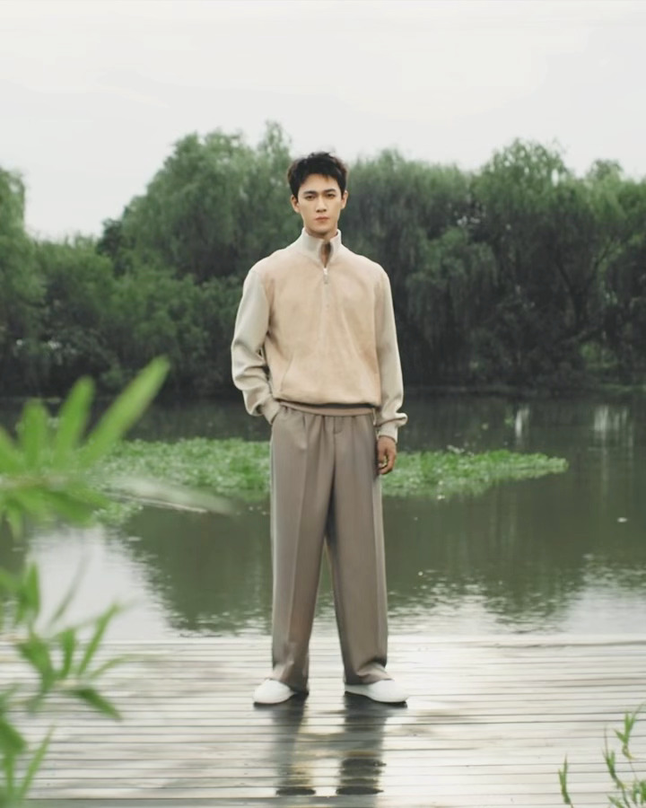 就是这么🐮李昀锐正式官宣中国Dior品牌大使 拿下全新蓝血顶奢大牌合作！恭喜小