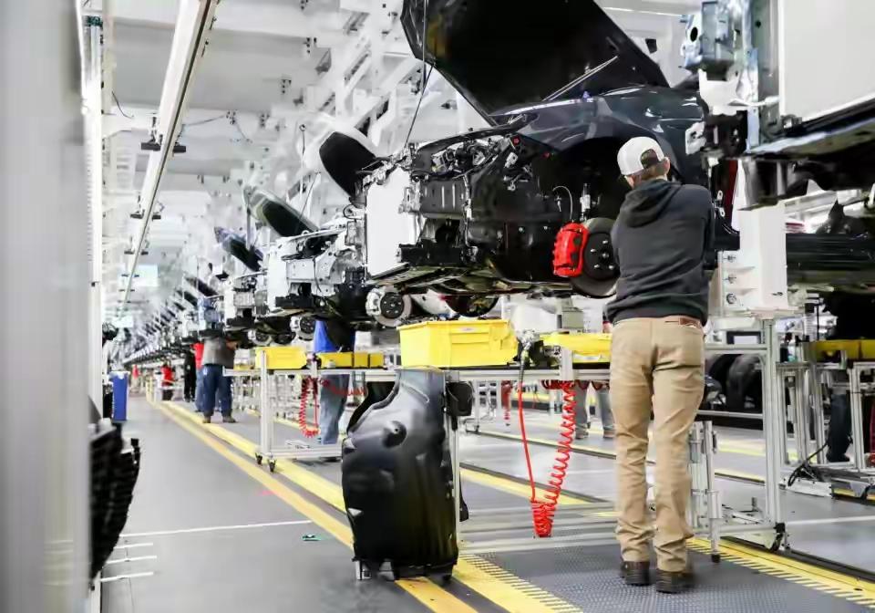 安世半导体相关的“账”可以从以下几个方面来算：
 
拥有百年技术积淀，从飞利浦时