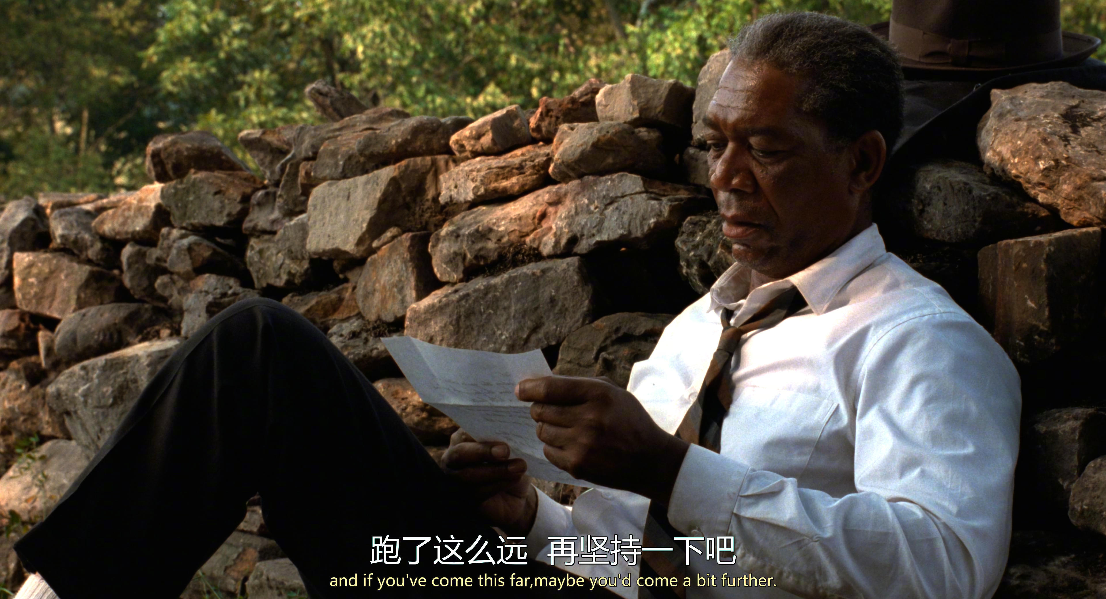 《肖申克的救赎》里最触动我的一句台词是“既然走了这么远的路，再坚持一下吧”。希望
