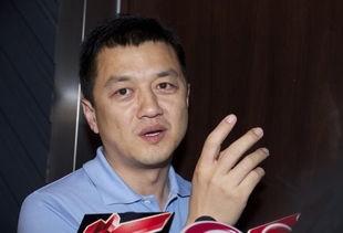李亚鹏直播间首次透露自己离婚真相，真相远比猜想更精彩。

近日，李亚鹏和海哈金喜