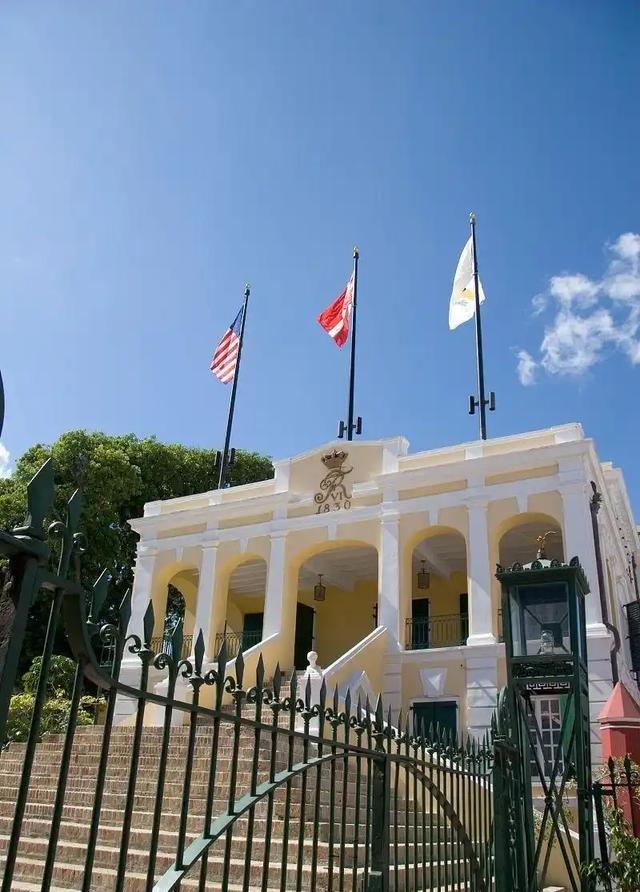 现在的丹麦比立陶宛都要狠，立陶宛为了投靠老美，只是得罪东方大国和俄罗斯，丹麦现在