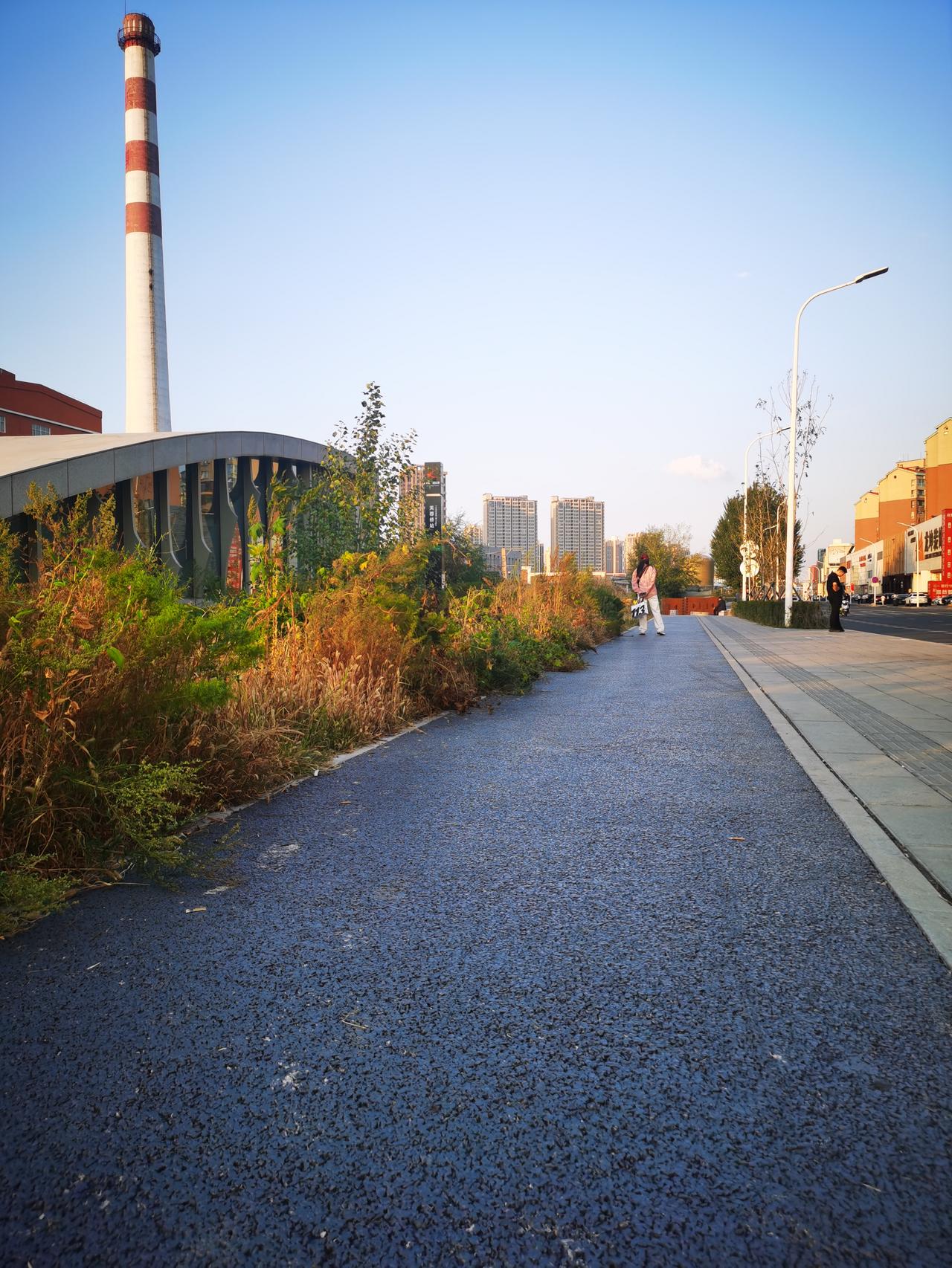 你待客户以浮云，客户必回馈你尘土，很多买卖似乎都是这么干砸的，但很多也都是真诚待