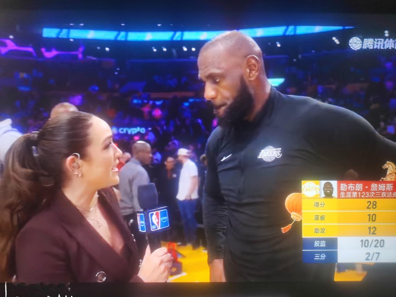 雷迪克人情世故拿捏到位

        全明星前最后一场，湖人主场124-10