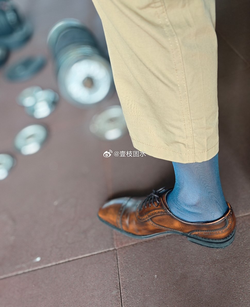 携程被罚51.79亿以前很多酒店都想着借着携程赚钱。就像一批小吃店想借着美团赚钱