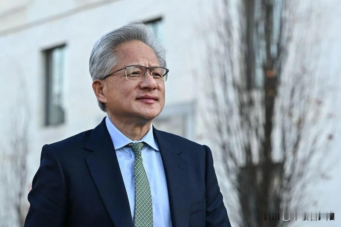 12月3日，特朗普在华盛顿会见英伟达CEO黄仁勋，直言“他是个聪明人，懂我在芯片