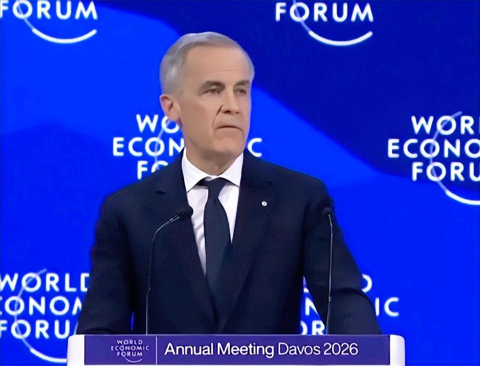 加拿大也是够憋屈的，最近美国和加拿大这俩邻居闹得有点不可开交，一会儿是高层互怼，